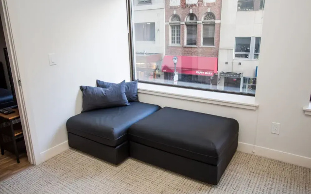 photo 4 of Downtown Philly Apartments by NUOVO