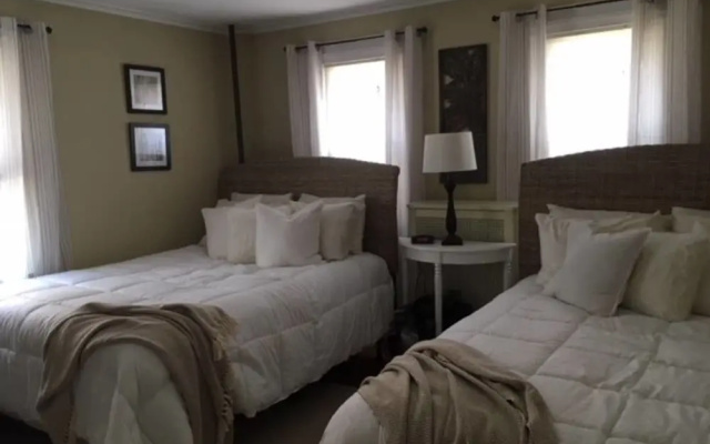 photo 3 of Downtown Plymouth-America's Hometown Apartment 3 BestStayz.1