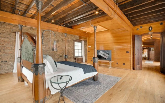 photo 4 of Downtown Rockstar Residence