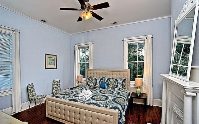 photo 5 of Downtown Savannah Oasis 4 BR 3 BA
