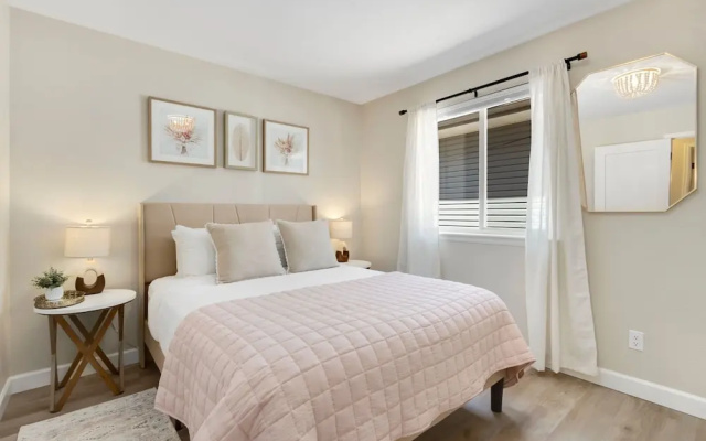 photo 4 of Downtown Windsor Home With Hot Tub & Pool Table