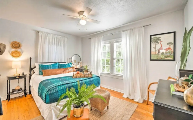 photo 2 of ~ 12 Mi to Disney: Downtown Winter Garden Cottage!