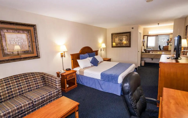 photo 5 of Downtowner Inn and Suites Hobby