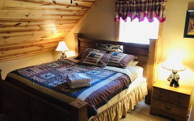 photo 4 of Dragons Den - Wonderful Mountain Cabin for Whole Family Coosawattee River Resort