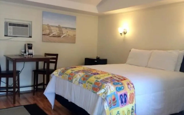 photo 4 of Drakes Island Resort