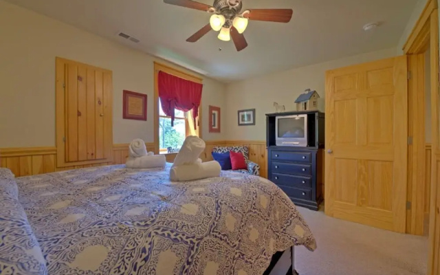 photo 4 of Dream Catcher - 4 Br Cabin