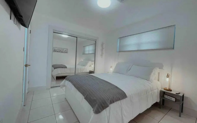 photo 2 of Dream Vacation Home 4/2 w/HEATED POOL