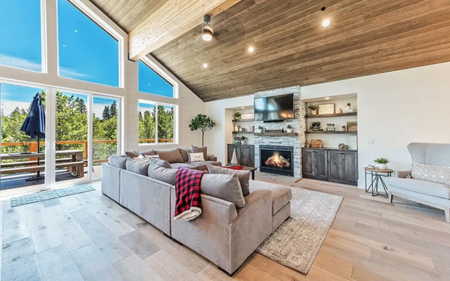 photo 3 of Dreams and Streams by Tahoe Mountain Properties