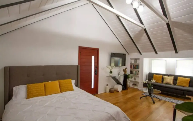 photo 3 of Dreamy Farmhouse In Studio City