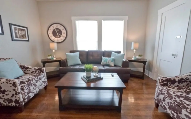 photo 4 of Dreamy Homes at San Antone 4 Apts, Sleeps 19!