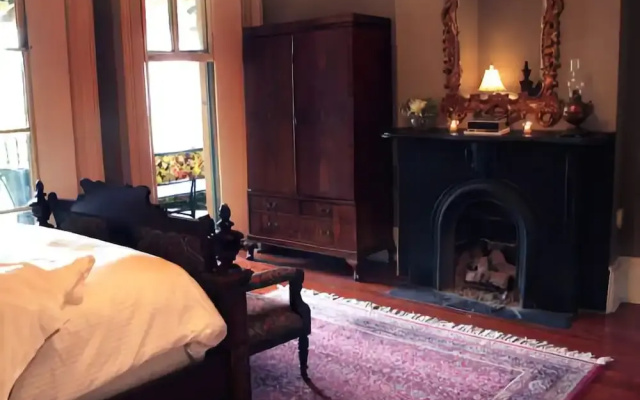 photo 5 of Dresser Palmer House