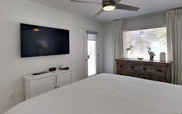 photo 3 of Driftwood Towers #1F by Southern Vacation Rentals