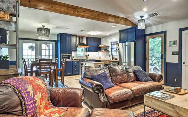 photo 5 of Dripping Springs Cabin w/ Pool, Hill Country Views