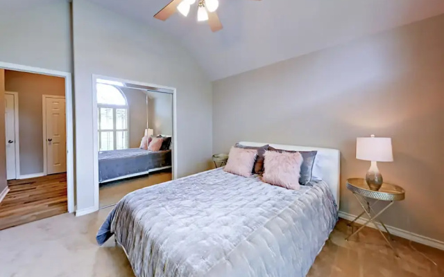 photo 4 of Dripping Springs Home 4 Bedrooms 2 Bathrooms Home