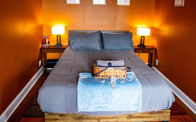 photo 5 of Perfect DTWN Condo with King beds