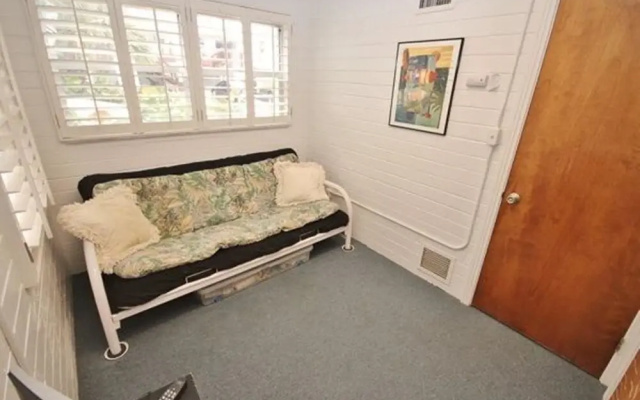 photo 3 of Duke's Beach House Holiday home 4