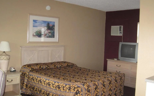 photo 2 of Dunedin Cove Motel