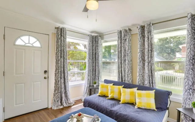 photo 5 of Dunedin Main Street Bungalow