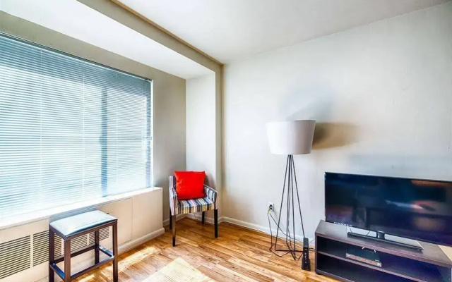 photo 4 of Dupont Circle Apartment