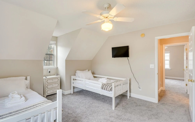 photo 4 of Durham Vacation Rental ~ 6 Mi to Downtown!