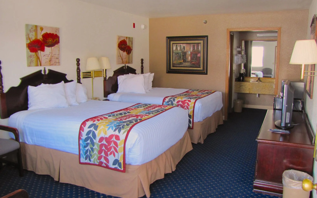 photo 3 of Dutton Inn