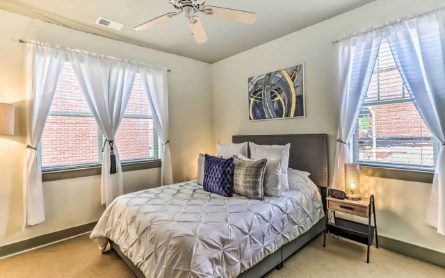 photo 2 of Dwtn Condo 4 Blocks to The Wilmington Riverwalk!