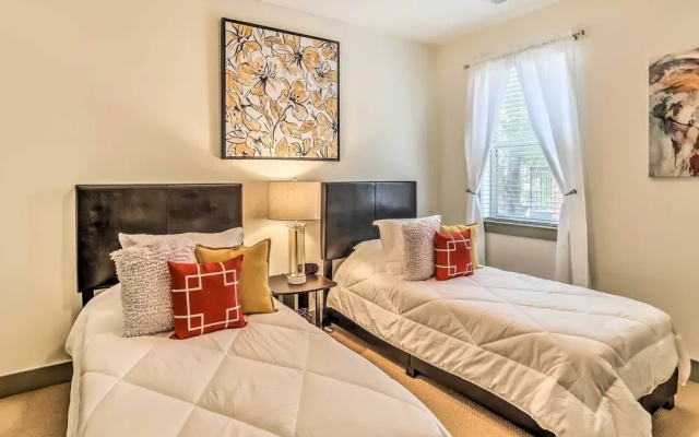 photo 4 of Dwtn Condo 4 Blocks to The Wilmington Riverwalk!