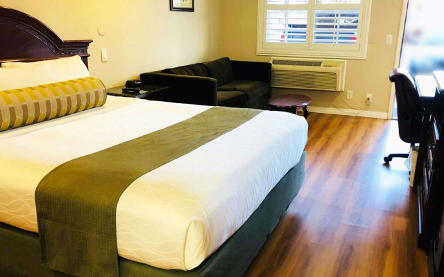 photo 2 of Dynasty Suites Hotel Riverside