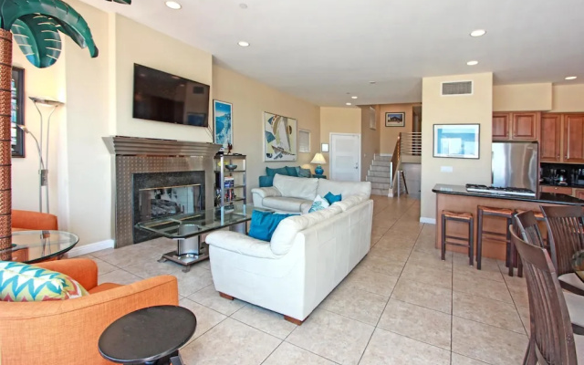photo 2 of E Ocean Front A (68131) - 2 Br townhouse by RedAwning