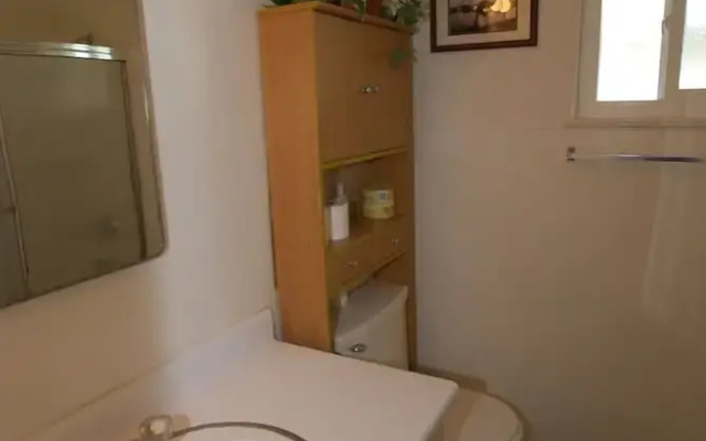 photo 5 of E Ocean Front B (68143)