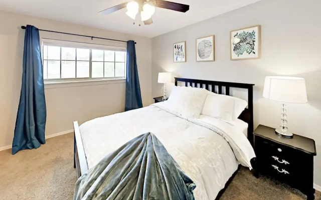 photo 3 of E Vernon - 4 Br Home
