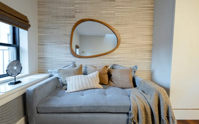 photo 5 of E10-3 Designer East Village 3BR Triplex Townhouse
