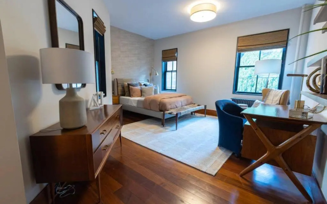 photo 3 of E10-3 I 3BR 2 5 Baths Designer East Village Townhouse Triplex