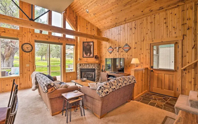 photo 3 of Eagle Crest Retreat w/ Great Wifi & Resort Access!