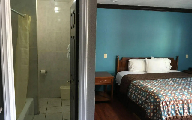photo 4 of Eagle Inn Motel