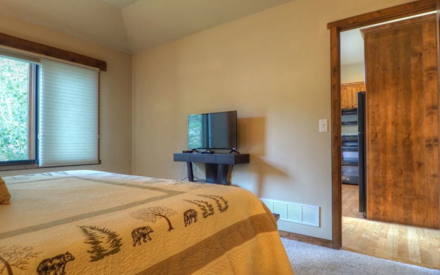 photo 4 of Eagle Pointe - 3 Br Townhouse