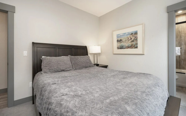 photo 4 of Eagle Ridge 3 Bedroom Townhouse By Redawning