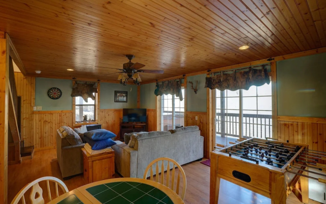 photo 3 of Eagle's Nest Hideaway