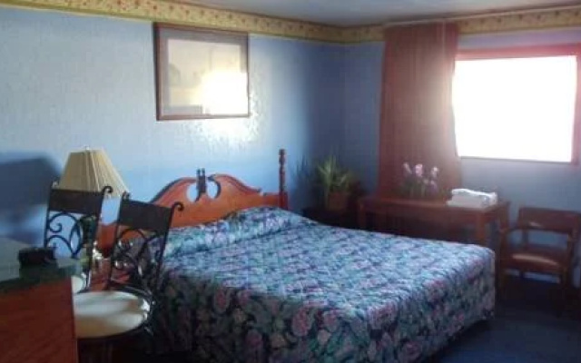 photo 5 of Eastwood Motel