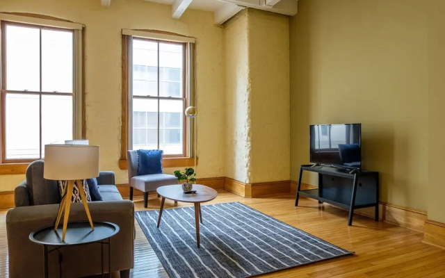 photo 5 of FRONTDESK 2063 East 4th Street Apts Downtown Cleveland