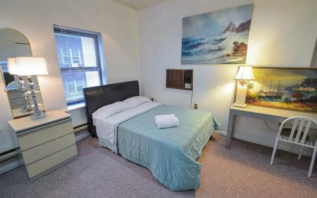 photo 5 of East 55th Apartments