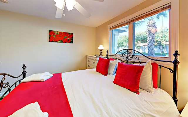 photo 3 of East Bolton Duplex Unit A 2 Bedrooms 1 Bathroom Duplex