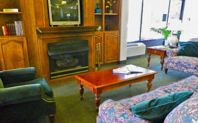 photo 4 of East Carolina Inn Greenville By Magnuson Worldwide