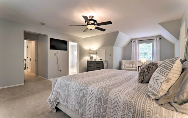 photo 3 of East Stroudsburg Hideaway w/ 2 Community Pools!
