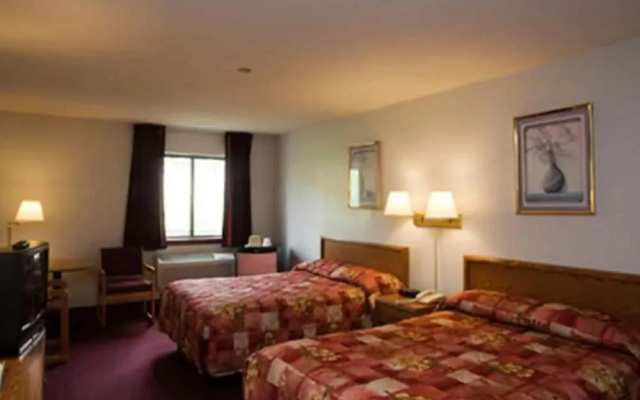 photo 4 of Eastbrook Inn