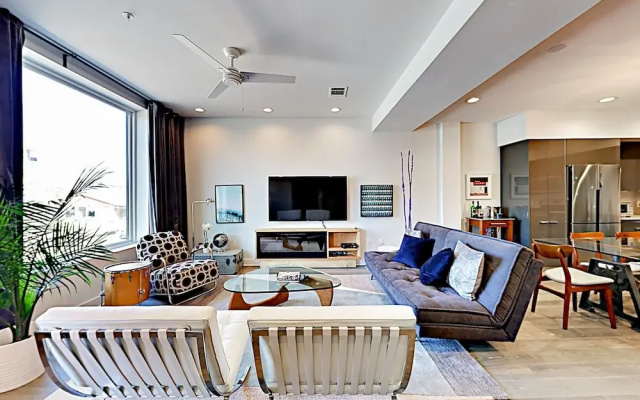 photo 4 of East-Side Urban Retreat Unit 263 - 2 Br Condo