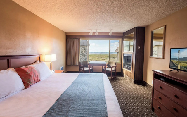 photo 5 of Ebb Tide Oceanfront Inn