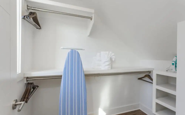 photo 5 of Ech1-2 Two Huge Homes Downtown Views & Tons of Outdoor Space! Sleeps 24!