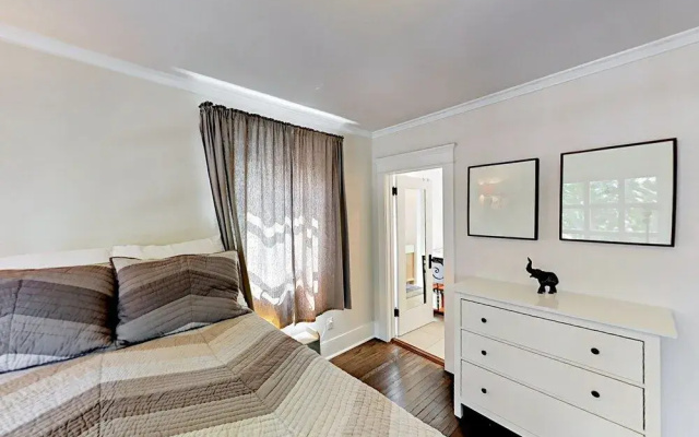 photo 4 of Echo Park House 2 Bedrooms 2 Bathrooms Home