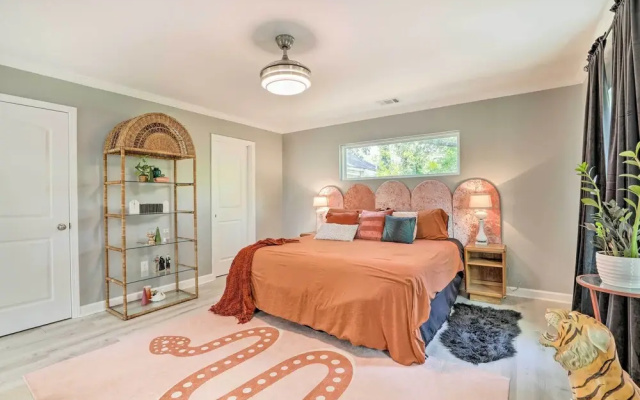 photo 4 of Eclectic Atlanta Abode < 3 Mi to Downtown!